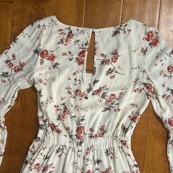 American Eagle Outfitters Cream and Brown Floral Romper Size XS Boho Festival - Picture 9 of 13